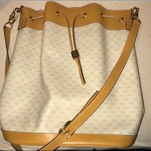 VINTAGE GUCCI PURSE